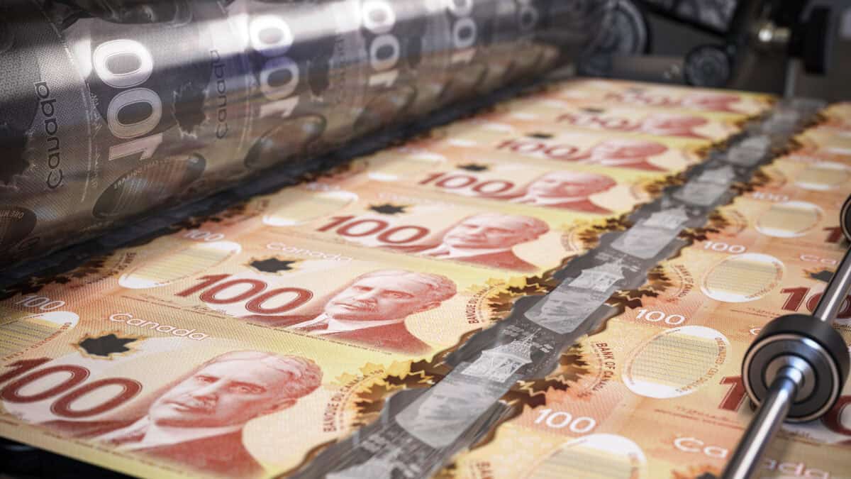 How to Turn a $14,000 TFSA Into a Cash Generating Machine
