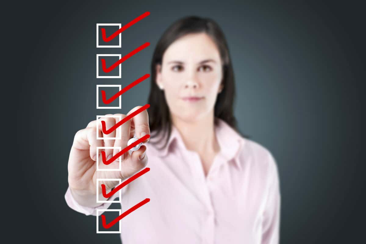 5 CRA Red Flags to Watch in Retirement Tax Returns
